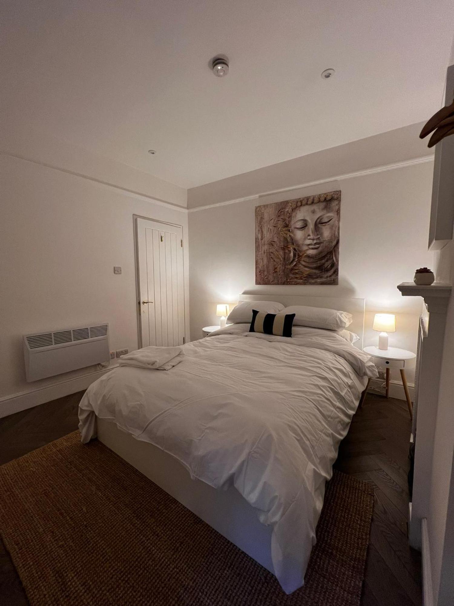 New 2 Bed Mansion Flat In Chinatown! Appartamento